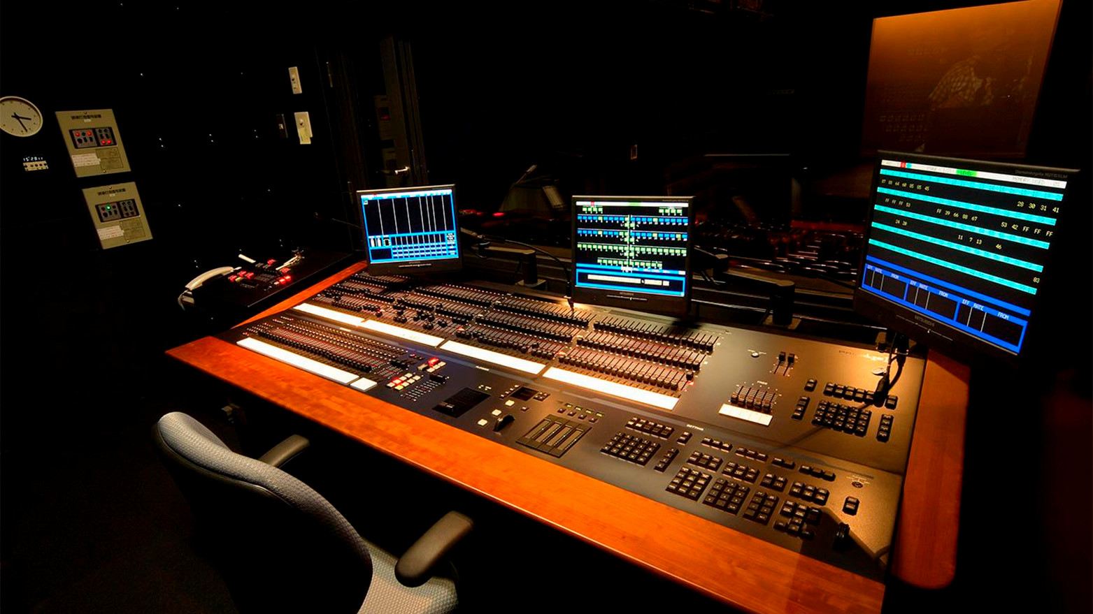 picture behind the tech booth